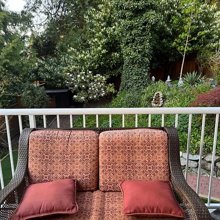 Beautiful Modern Suite North Vancouver Luaran gambar